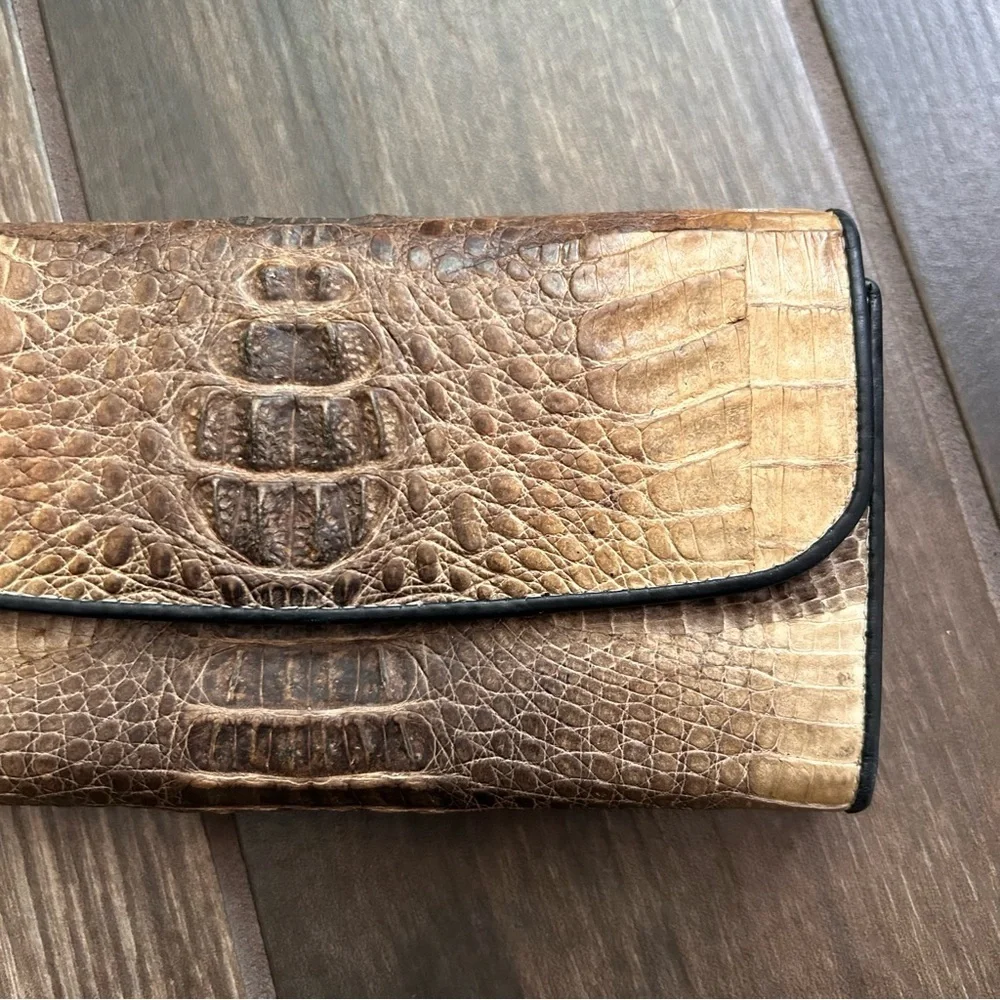 VTG Nina Raye Genuine Crocodile Skin Wallet in Brown